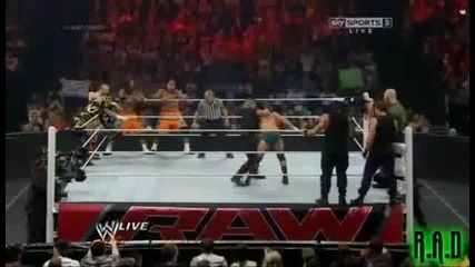 The Shield & The Wyatt Family vs Cm Punk , Bryan , Usos , Goldust & Cody - Wwe Raw Country 18/11/13