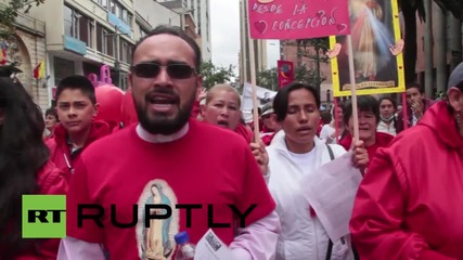 Стотици на протест против абортите в Богота