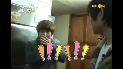 Taemin imitates Onew_s Donald Duck