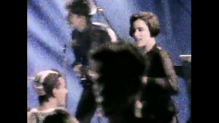 Martika - I Feel The Earth Move 