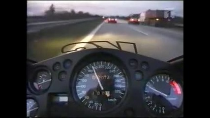 Eto kak e na 305 km/h