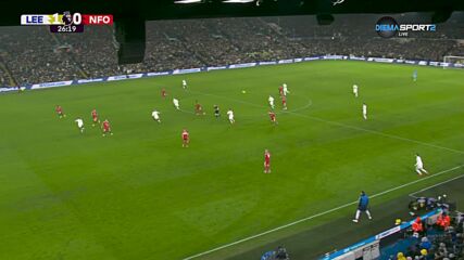 Лийдс поведе срещу Форест след страхотна асистенция на Илия Груев