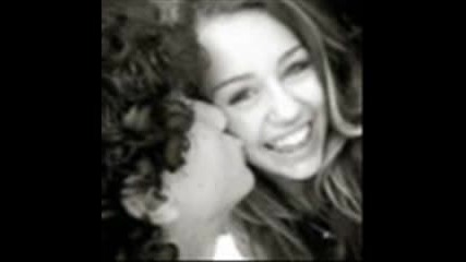 Miley & Vanessa