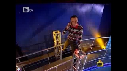 Минаре помага на Gsm оператор, Господари на ефира