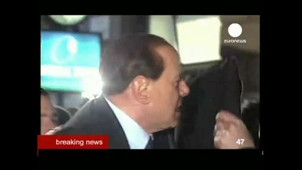 ! Силвио Берлускони в кръв след удар в лицето 