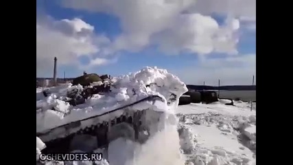 Мощта на руската военна техника при зимни условия е безгранична!