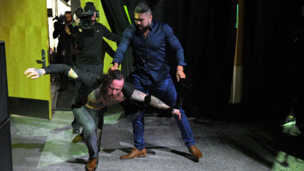 Andrade "Cien" Almas unleashes a heinous attack on Aleister Black: WWE NXT, March 28, 2018