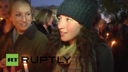 USA: Victims of Paris attacks honoured outside White House