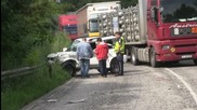 Тежка катастрофа между камион и кола на пътя Русе-Бяла