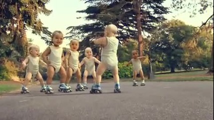 Рекламата на евиан с бебетата 