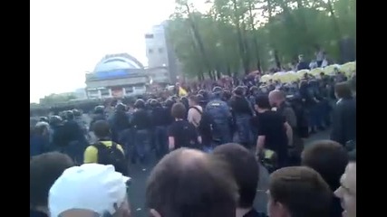 06 Май 2012г. - бой между протестиращи руснаци и О М О Н