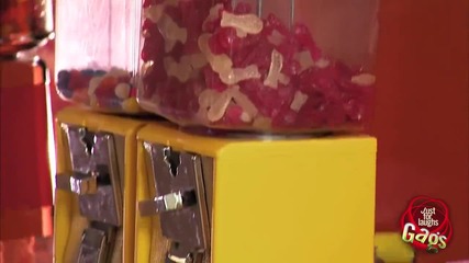 Real Fish Candy Prank скрита камера