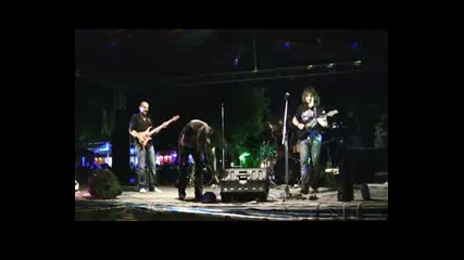 Тома от Music Idol