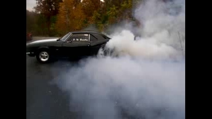 Camaro 1968 awesome burnout