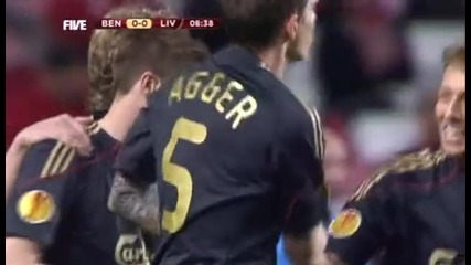 Benfica 0 - 1 Liverpool - Agger 