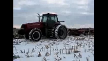 Трактор Кейс Магнум Дискова В Сняг.flv