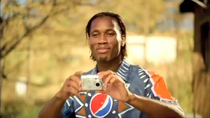 Яка реклама на Pepsi - Drogba се избазиква с Kaka 
