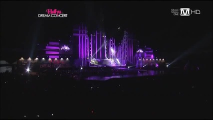 [hd] Snsd - Genie + Hoot @ Hallyu Dream Concert (06.10.2011)