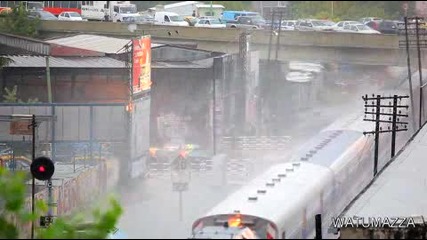Влакът срещу водата 