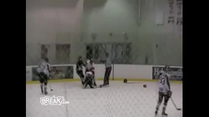 Pitbull Hockey Mom Goes Rogue - Swearing at Hockey Fight 