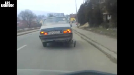 Кола с 3 гуми ! (r0fl)