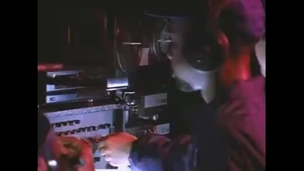 Scarface ft. Ice Cube and Devin - Hand Of The Dead Body 
