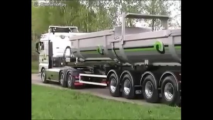 Камион самосвал с трасформиращо се ремарке