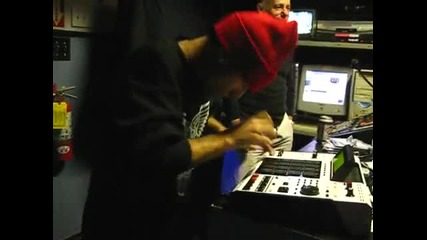 araabmuzik Загрява 