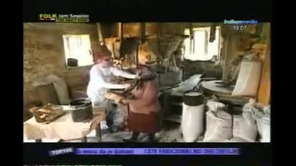 Dj Krmak - Cijelo Selo Smrce Bijelo.flv