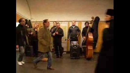 Russian Subway Group In Paris