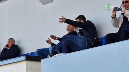 И Мартин Петров на трибуните за Септември - Славия