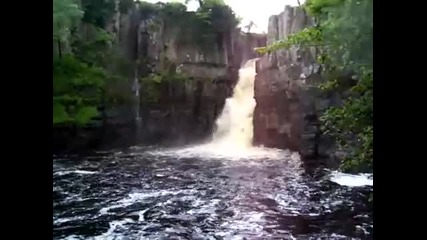 High Force Waterfall, Forest - inteesdale 