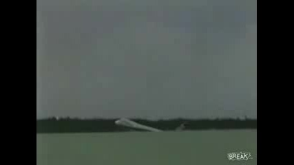 Светкавица удря боинг 747 при излитане