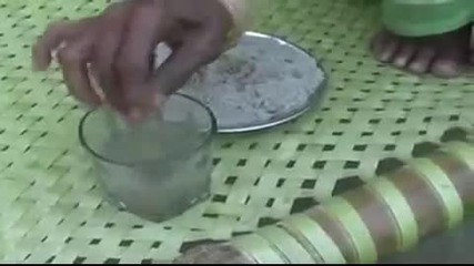 Жена 82 години се храни с пясък!
