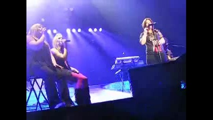 Kelly Clarkson Already Gone Live Knoxville, Tennessee October 2009