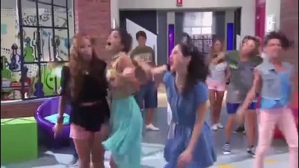 Violetta - Vilu,fran y Cami cantan - Codigo Amistad