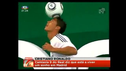 Кристиано Роналдо пее на испански за любовта 