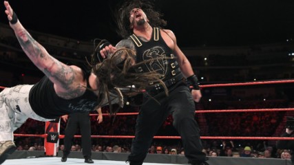 Roman Reigns vs. Bray Wyatt - Elimination Chamber Qualifying Match: Raw, Feb. 5, 2018