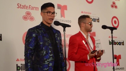 Agradecidos por Premios @chinoynacho at @latinbillboards 2014