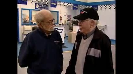Интересно ! - 101 годишен мъж си купува чисто Chevrolet Camaro 