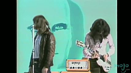 Top 10 Heavy Metal Guitar Riffs