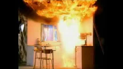 Какво да правим когато нещо се подпали в кухнята