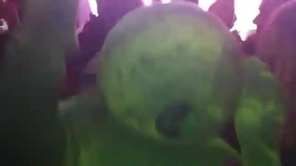 Deadmau5 meets green buddy — a buddy adventure