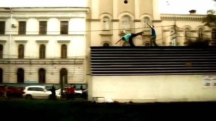 The best of the best moments in Freerunning 2012