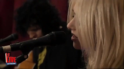 The Pretty Reckless- just tonight [acoustic from Le Figaro]
