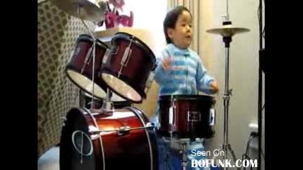 2 - годишен барабанист ! 