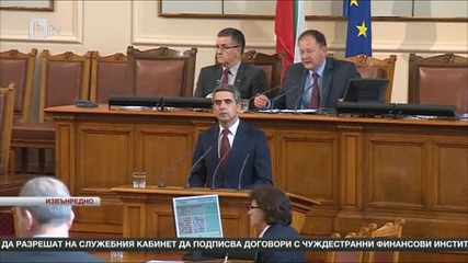Михаил Миков във вихъра си... отново