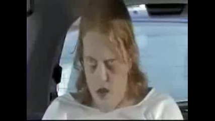 Мъртвец Се Кефи На Музика - Реклама.avi