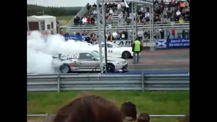 Toyota Supra vs. Nissan Skyline 