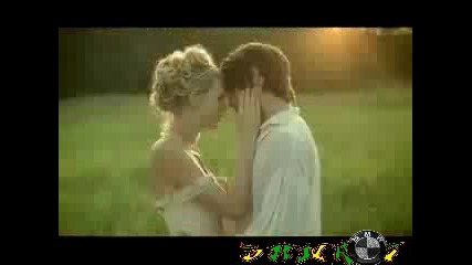 Taylor Swift - Love Story (Official Music Video)